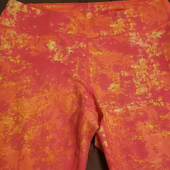 Capri Leggings size 1x. ZELLA - Picture 2 of 3
